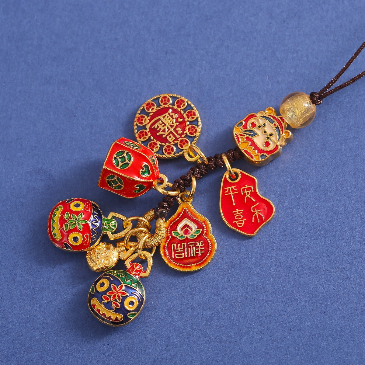 Vintage Sand Gold Pixiu Car Keychain - product image 9